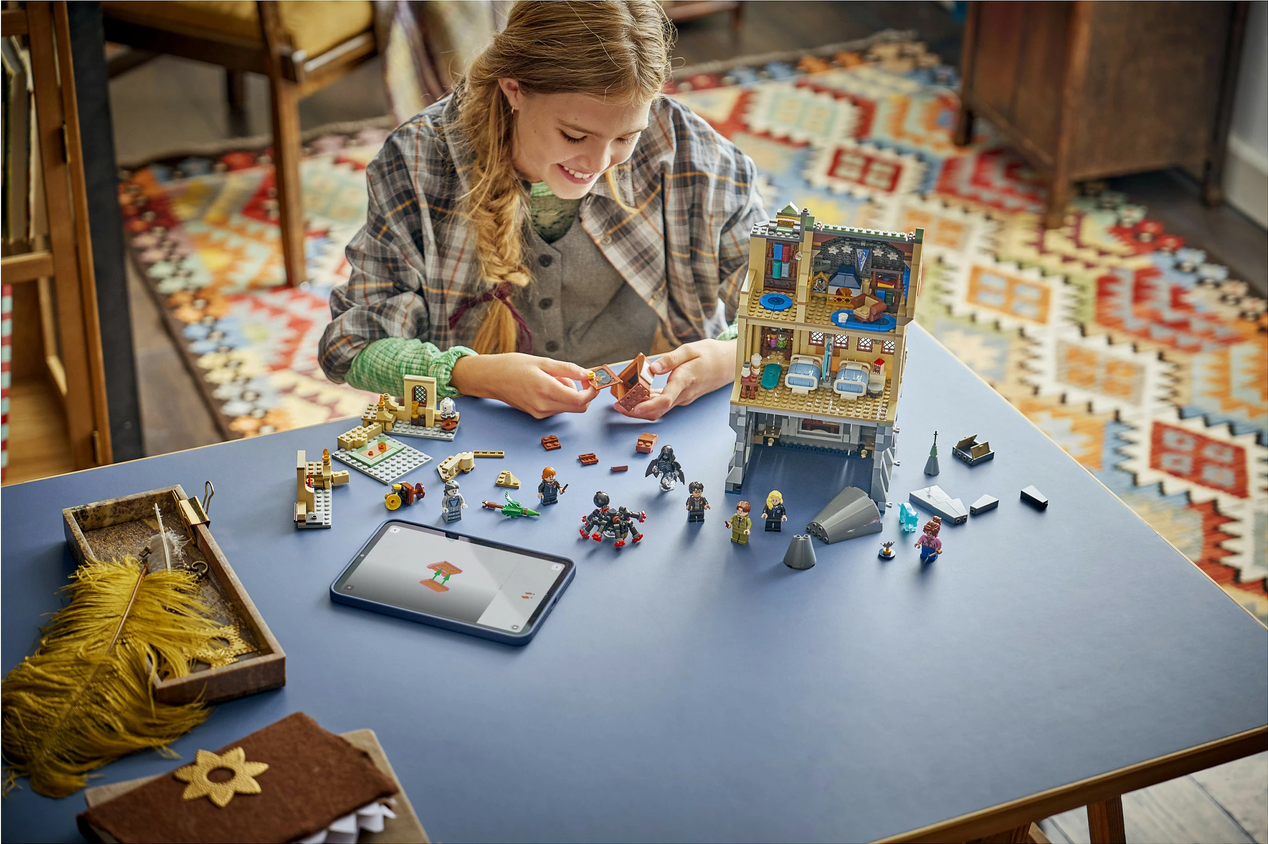 Set ndërtimi LEGO Harry Potter Hogwarts Castle 76463, 907 copë, 7 minifigura, shumëngjyrësh