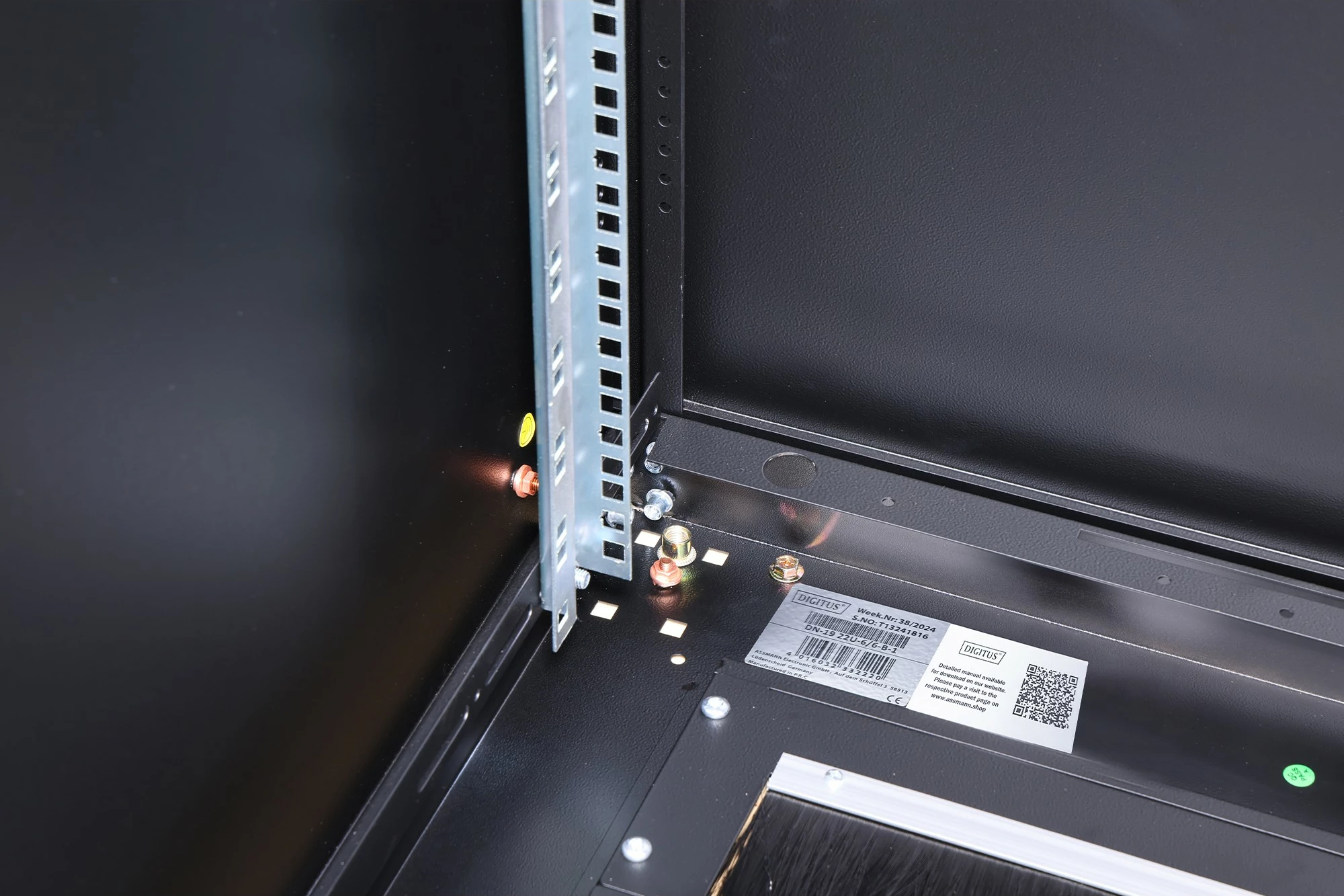 Kasë rrjeti Digitus Unique 22HE 1164x600x800mm e zezë