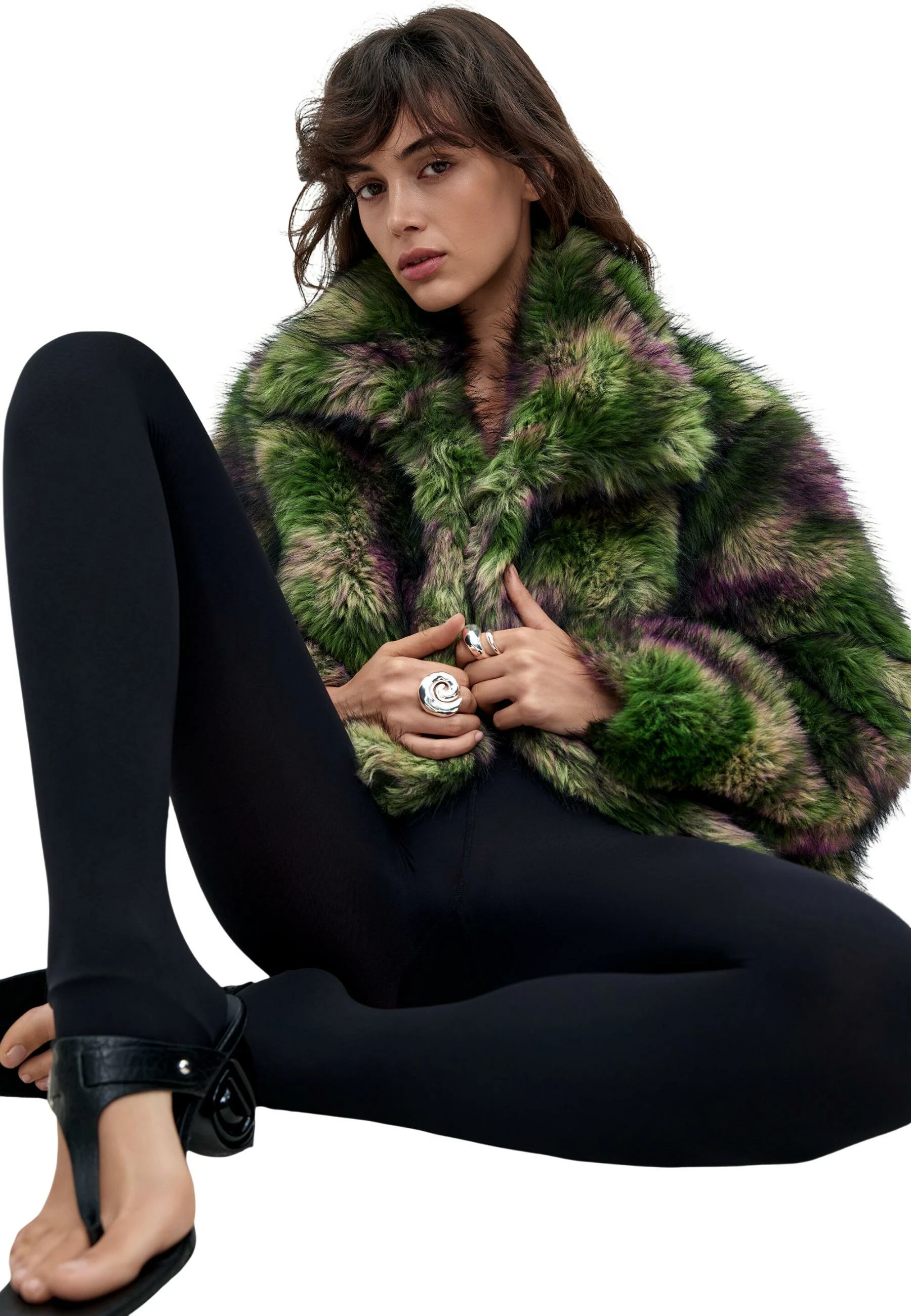 Jakne për femra Desigual FAKE FUR_CAMOMILLE_LA 26WWEW02, e gjelbër [Madhësia: L]