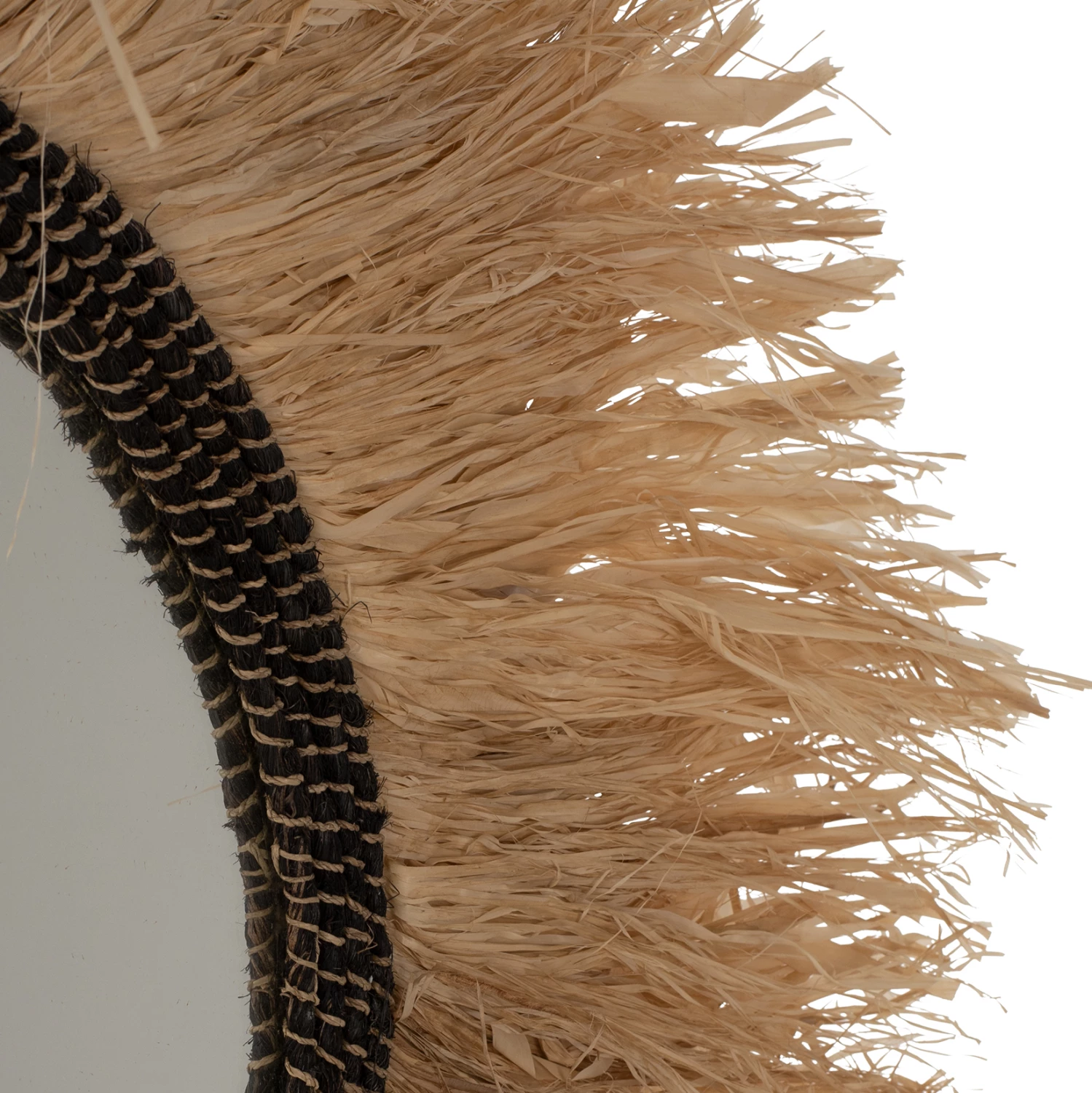Pasqyrë rrethore me kornizë nga fibra sisal dhe abaca, ngjyrë natyrale-e zezë, Φ90cm, FH7746
