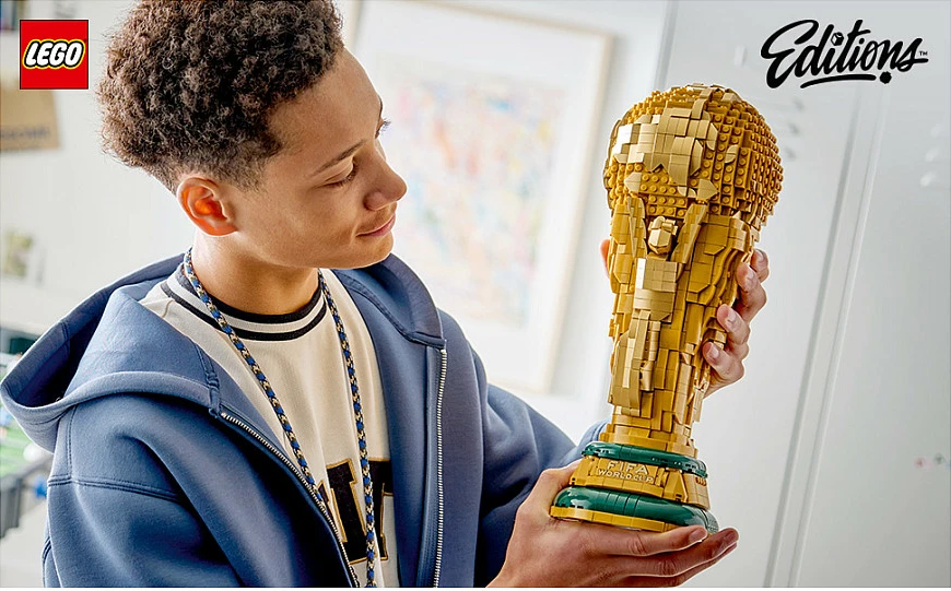 Set ndërtimi LEGO FIFA World Cup Official Trophy 43020, 2842 copë, shumëngjyrësh