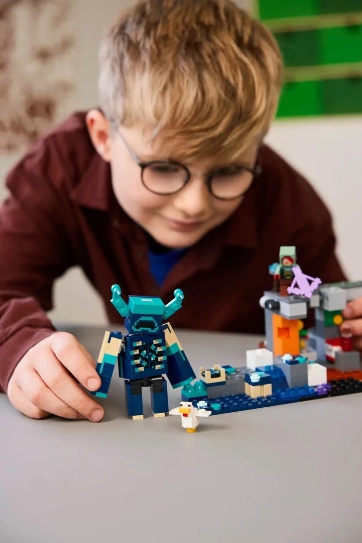 Set LEGO Minecraft The Warden Encounter 21274, 238 pjesë