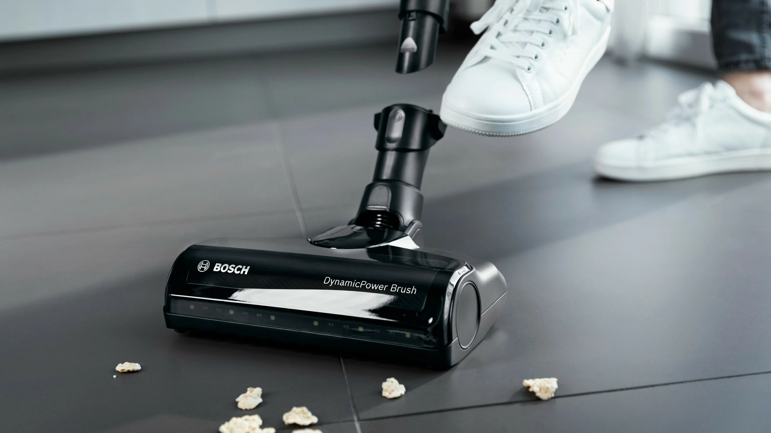 Fshesë stick 2-në-1 Bosch BBS711W, pa qese, 0.3L, e bardhë