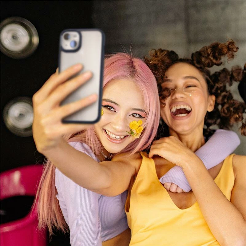 Mbështjellës Spigen Crystal Hybrid për iPhone 15 Plus, Transparent