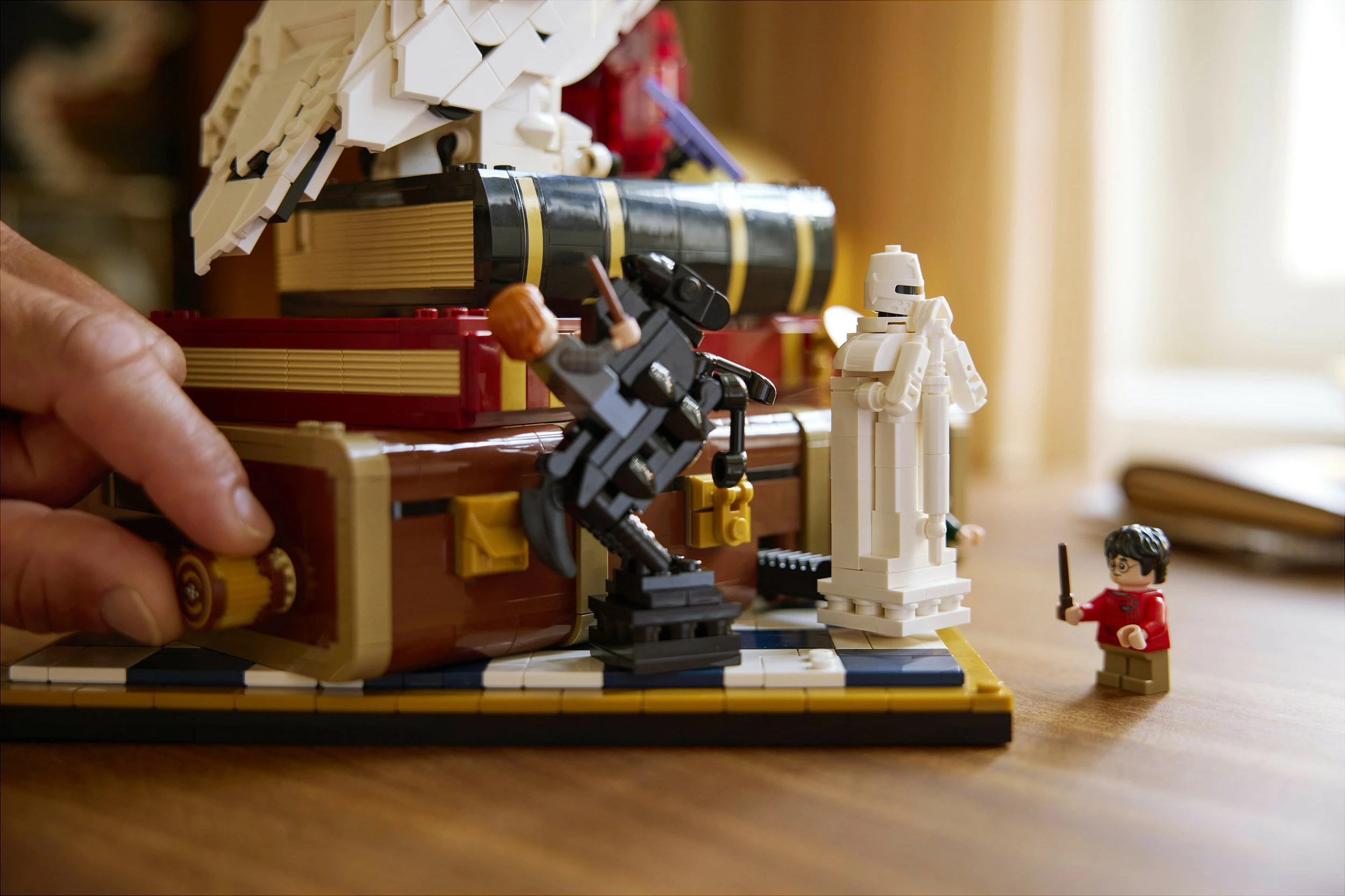Set ndërtimi LEGO Harry Potter 76466 Philosopher's Stone Collectors' Edition, 1571 pjesë, 18+, multikolor