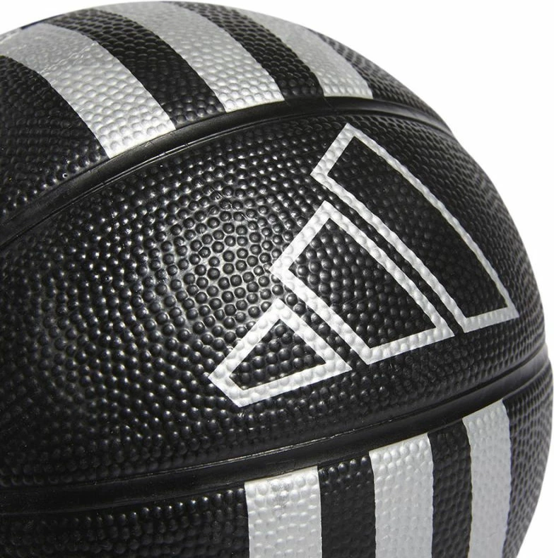 Top basketbolli adidas për të gjithë, i zi [Madhësia: 3]
