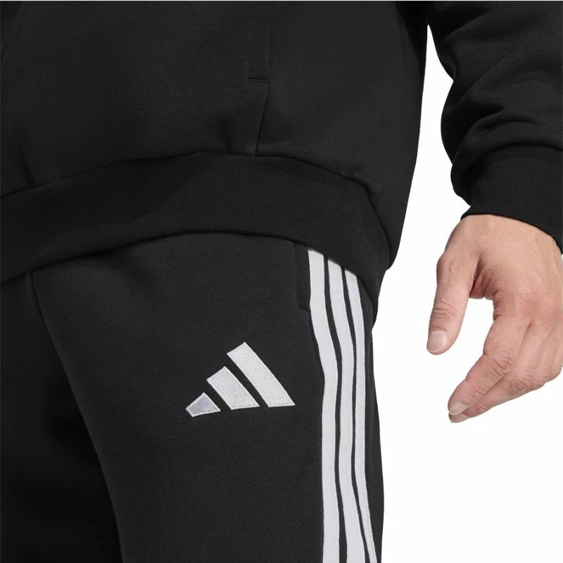 Pantallona sportive adidas TIRO 26 JY7154, të zeza [Madhësia: L]