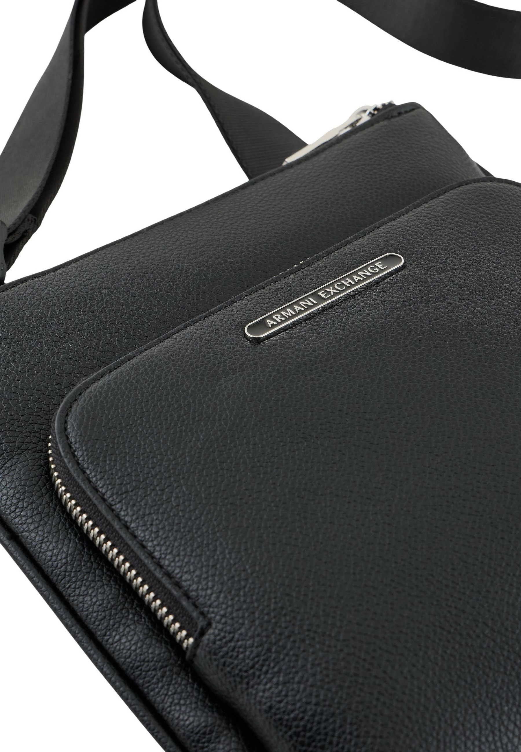 Çantë crossbody për meshkuj Armani Exchange XM000846 AF12134, e zezë