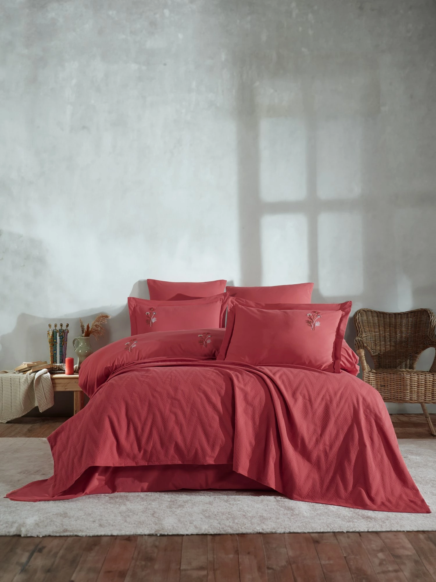 Set mbulesë krevati dopio L'essentiel, Noris, e kuqe