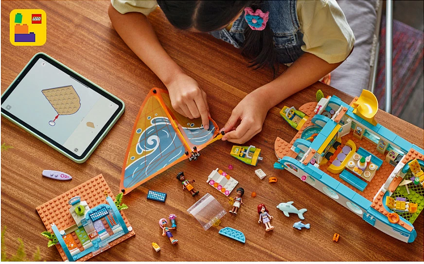 Set ndërtimi LEGO Friends 42664 Travel Boat Adventure, 685 pjesë, 8+, shumëngjyrësh