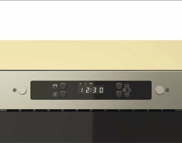 Furrë me mikrovalë e integrume Whirlpool MBNA900X 22 L, 750 W, me grill 700 W, e zezë