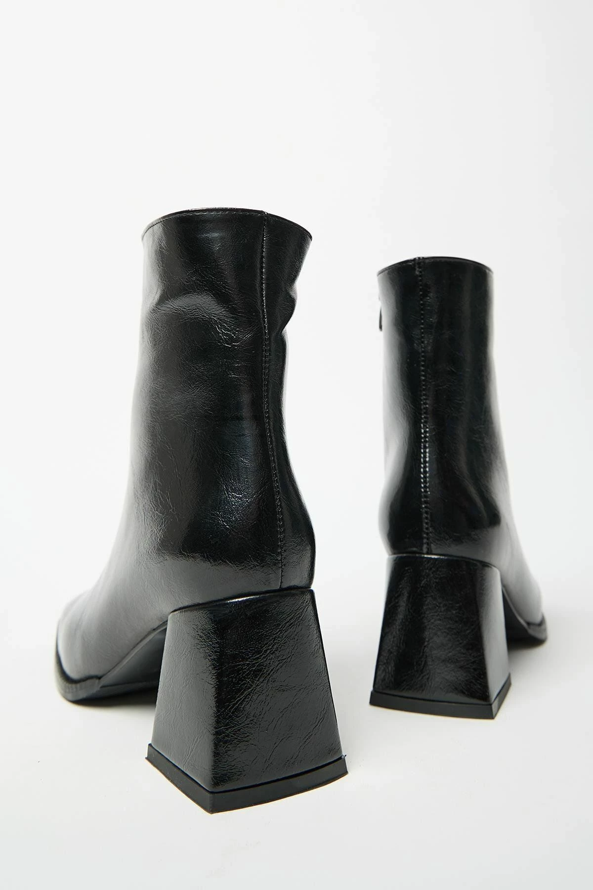 Çizme për gra, ngjyrë e zezë, Jumeon, MK1345025KR20-004