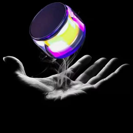 Altoparlant me RGB dhe bass të thellë, AR1