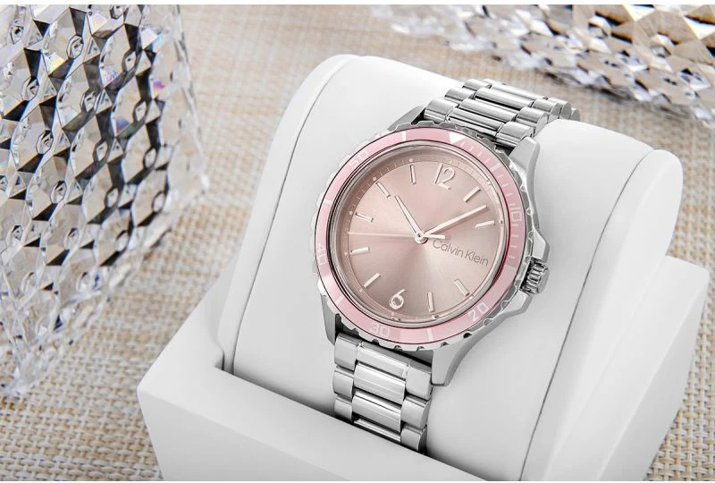 Orë dore për femra Calvin Klein, rozë