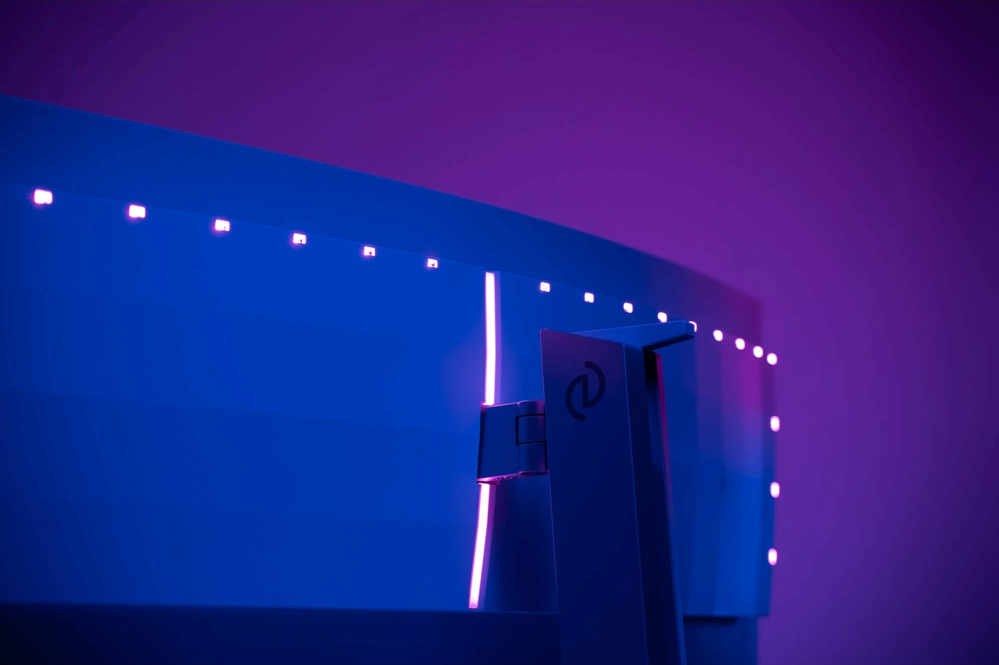 Monitor Philips 49M2C8900 QD-OLED 49 inç, 5120x1440, 32:9, Ambilight, USB-C, i bardhë