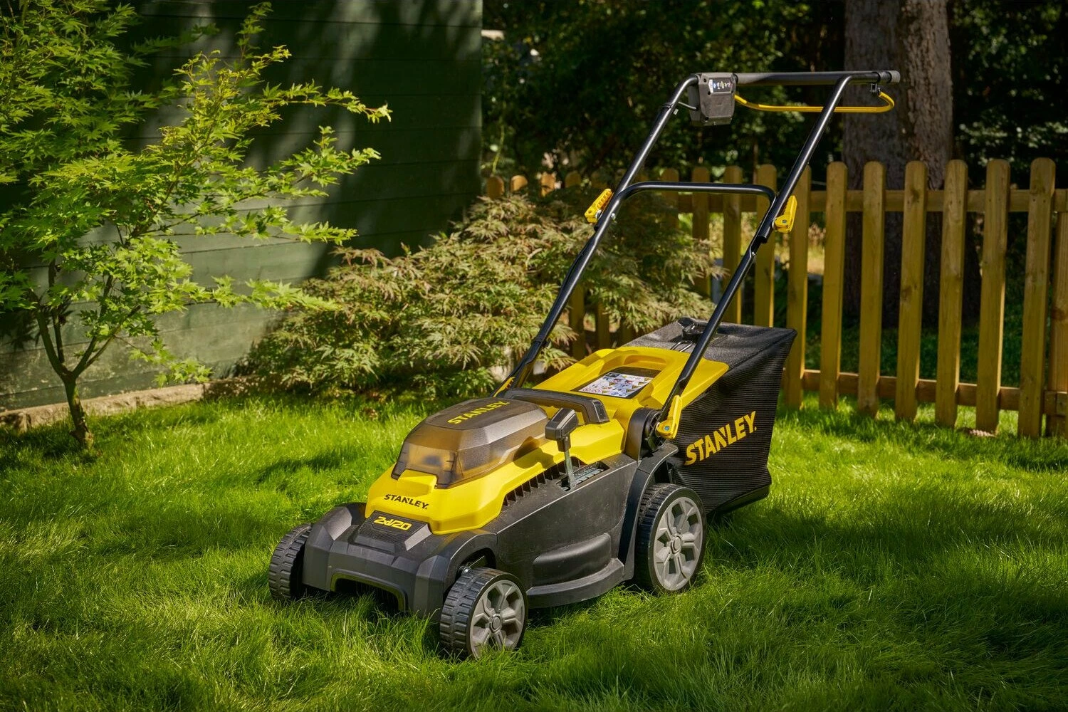 Kositëse bari me bateri Stanley SCMWP3701M2 37 cm 36V (2x18V) 2x4Ah, verdhë/zezë, set me 2 bateri + 2 karikues