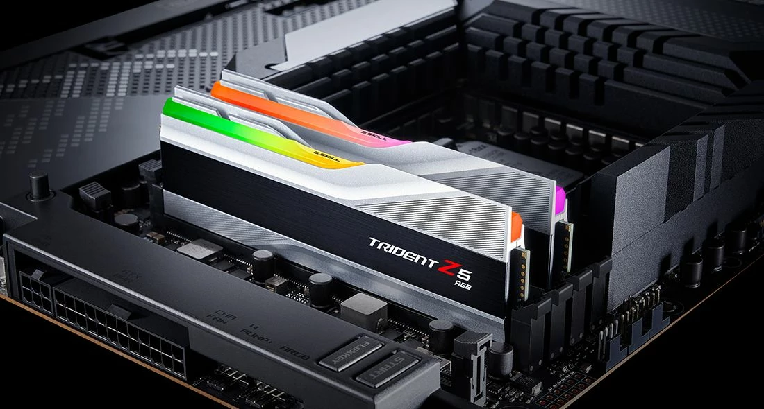 RAM Memorje G.Skill Trident Z5 RGB F5-6000J3636F16GX2-TZ5RS 32GB (2x16GB) DDR5 6000MHz CL36, zezë/argjend, set