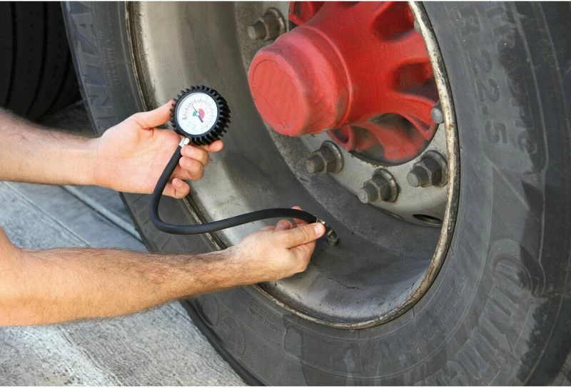 Mates Presioni Gome Kamioni