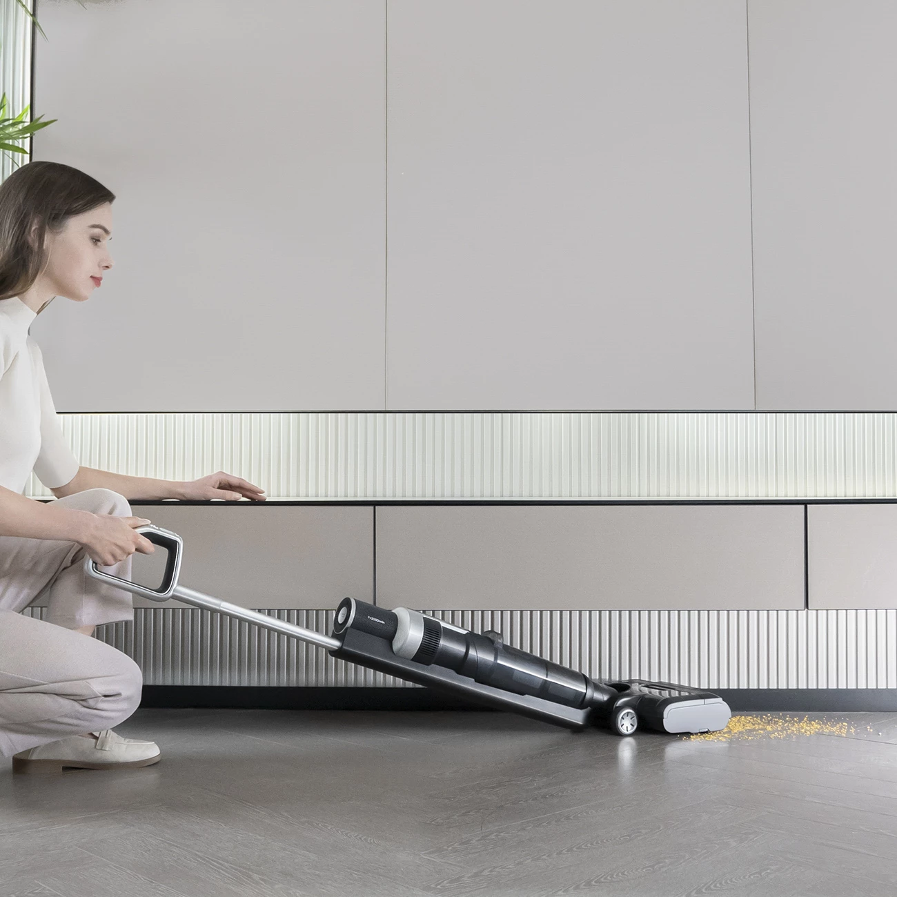 Fshesë me vakum dhe larëse JIMMY HW9, pa kabllo, 21000 mAh, 300 W, e zezë/argjend