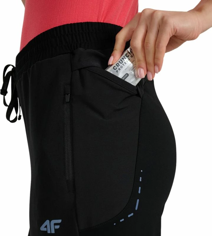Pantallona për femra 4F, të zeza