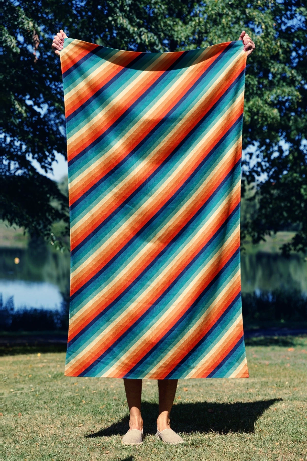 Peshqir plazhi Mijolnir, vija ylberi, 90