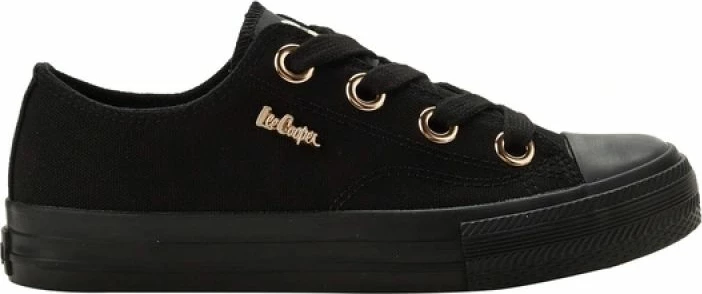 Atlete femra Lee Cooper, të zeza