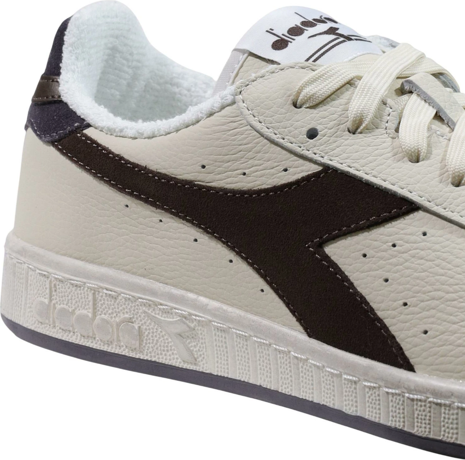Atlete për meshkuj Diadora Game Low Suede Towel 501.184.100, kafe [Madhësia: 45.5]