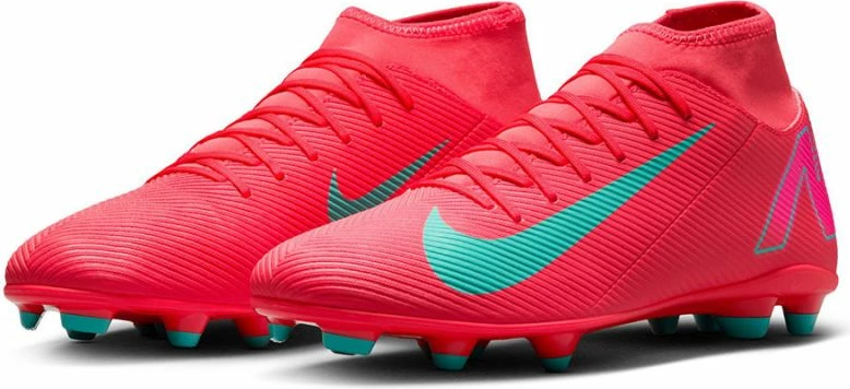 Atlete futbolli Nike për meshkuj, portokalli [Madhësia: 45.5]