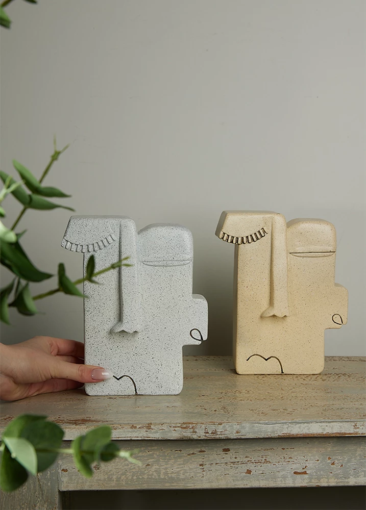 Dekor fytyrë abstrakte, polirezine, bezhë, 18x7x22cm