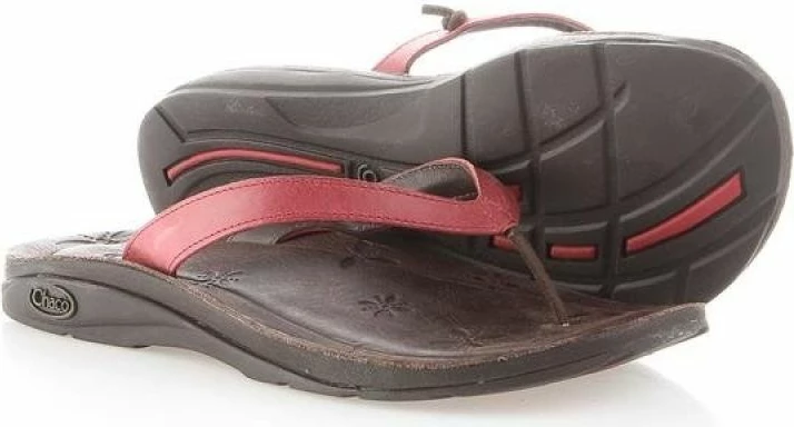 Atlete për femra Chaco Locavore, të kuqe