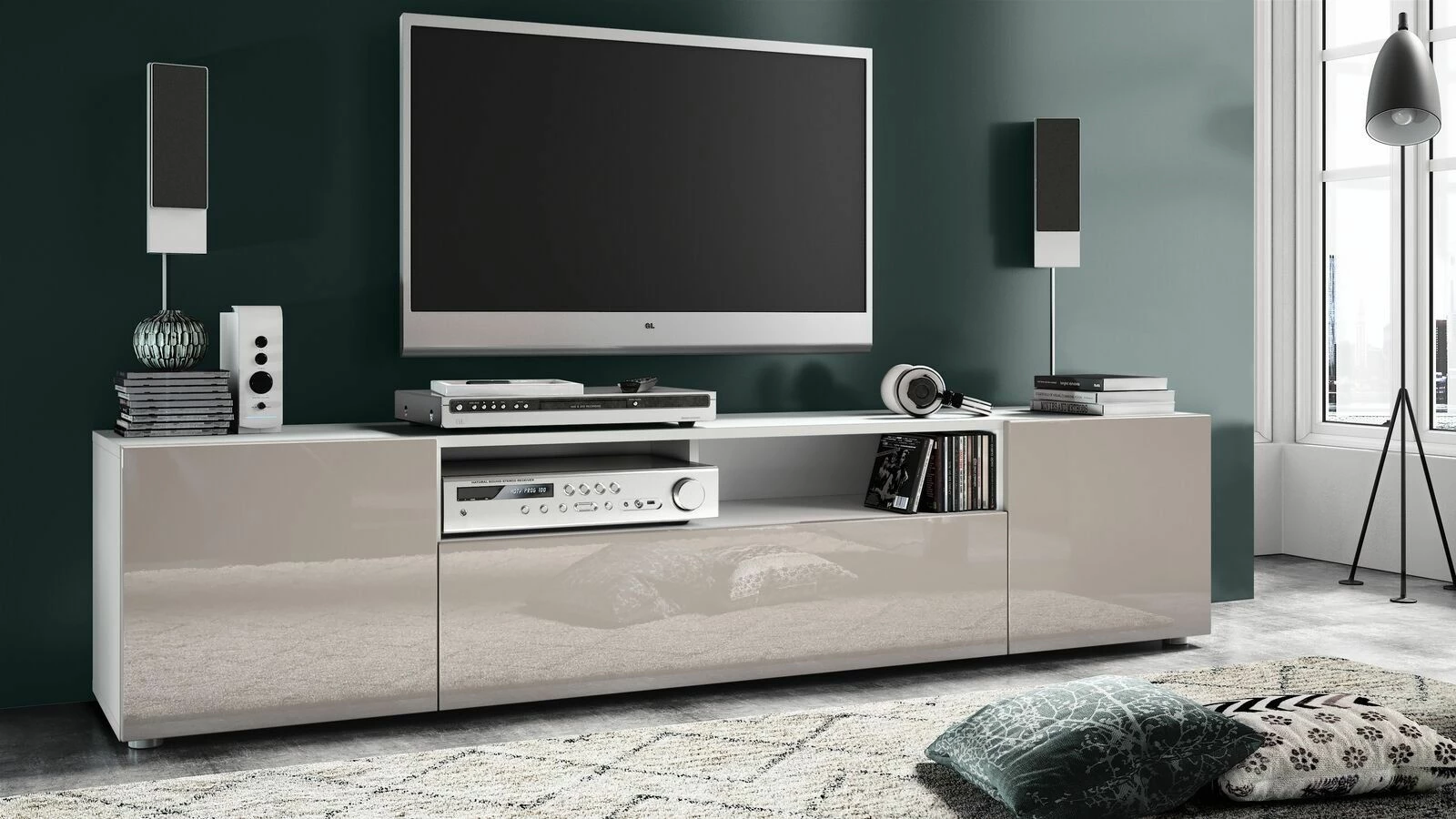 TV Komoda VIA