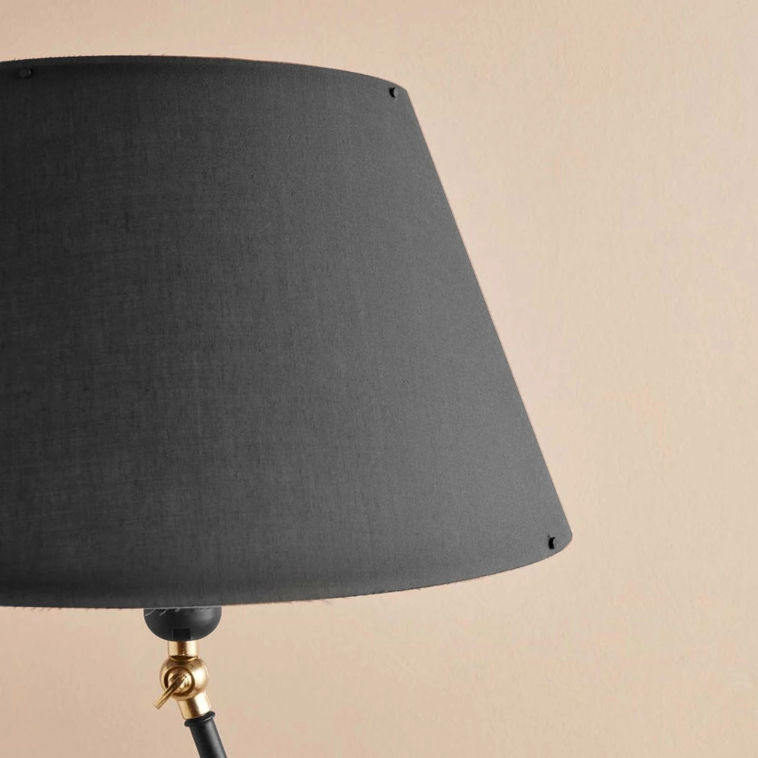 Llambë dyshemeje Opviq, anthracite e zezë, AYD-3478