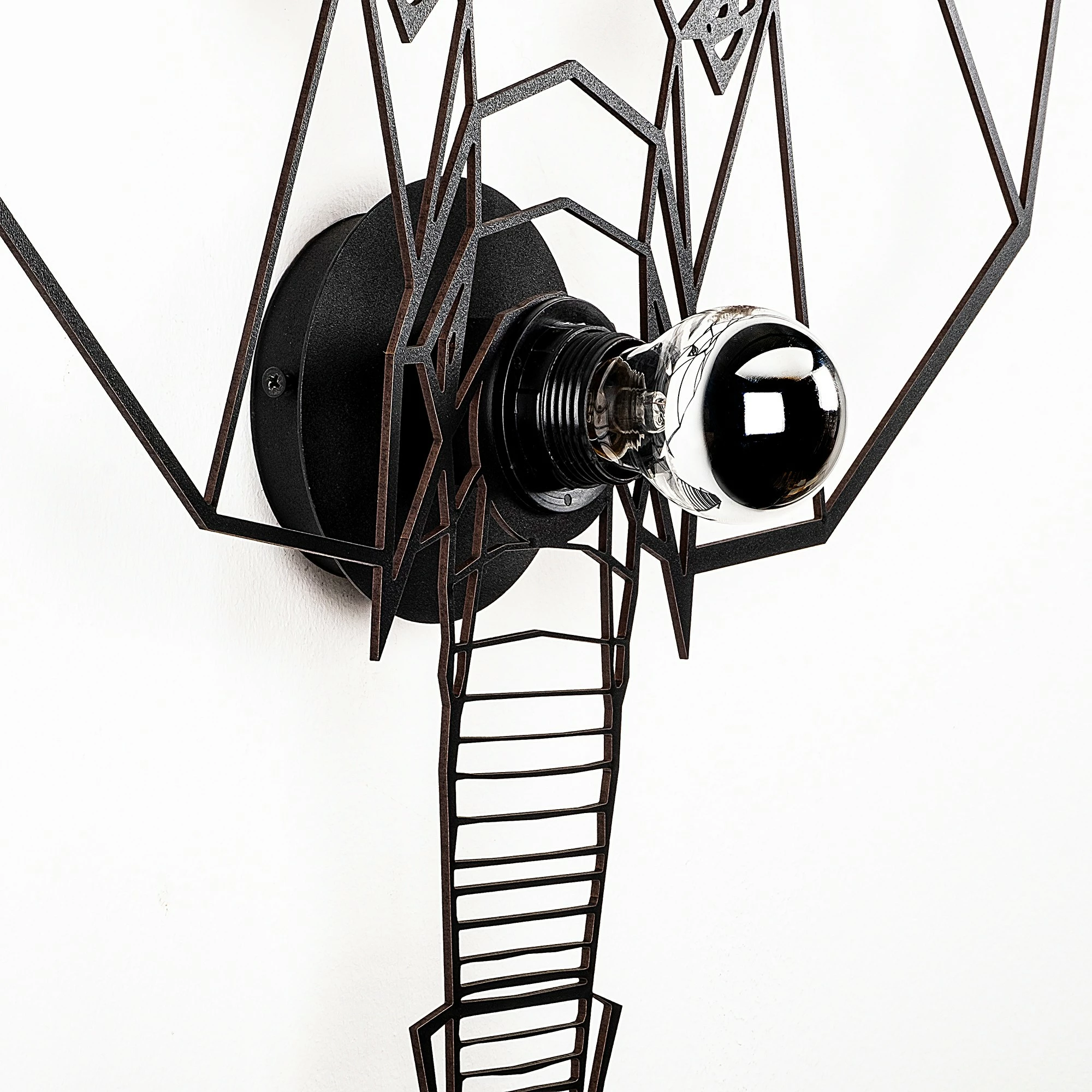 Llambë muri Opviq, ngjyrë e zezë, model elefant, W-034