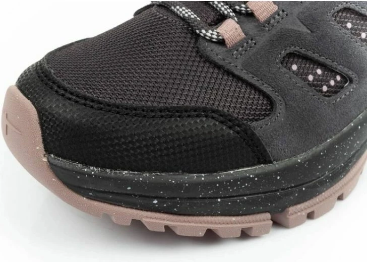 Atlete femra Tamaris, vjollce