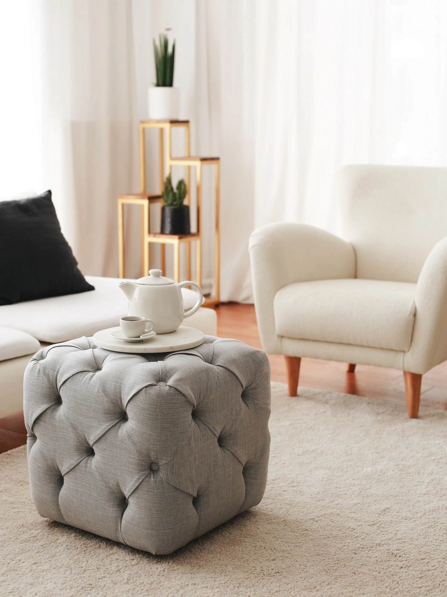 Puf Atelier del Sofa, Kup Chester, ngjyrë gri