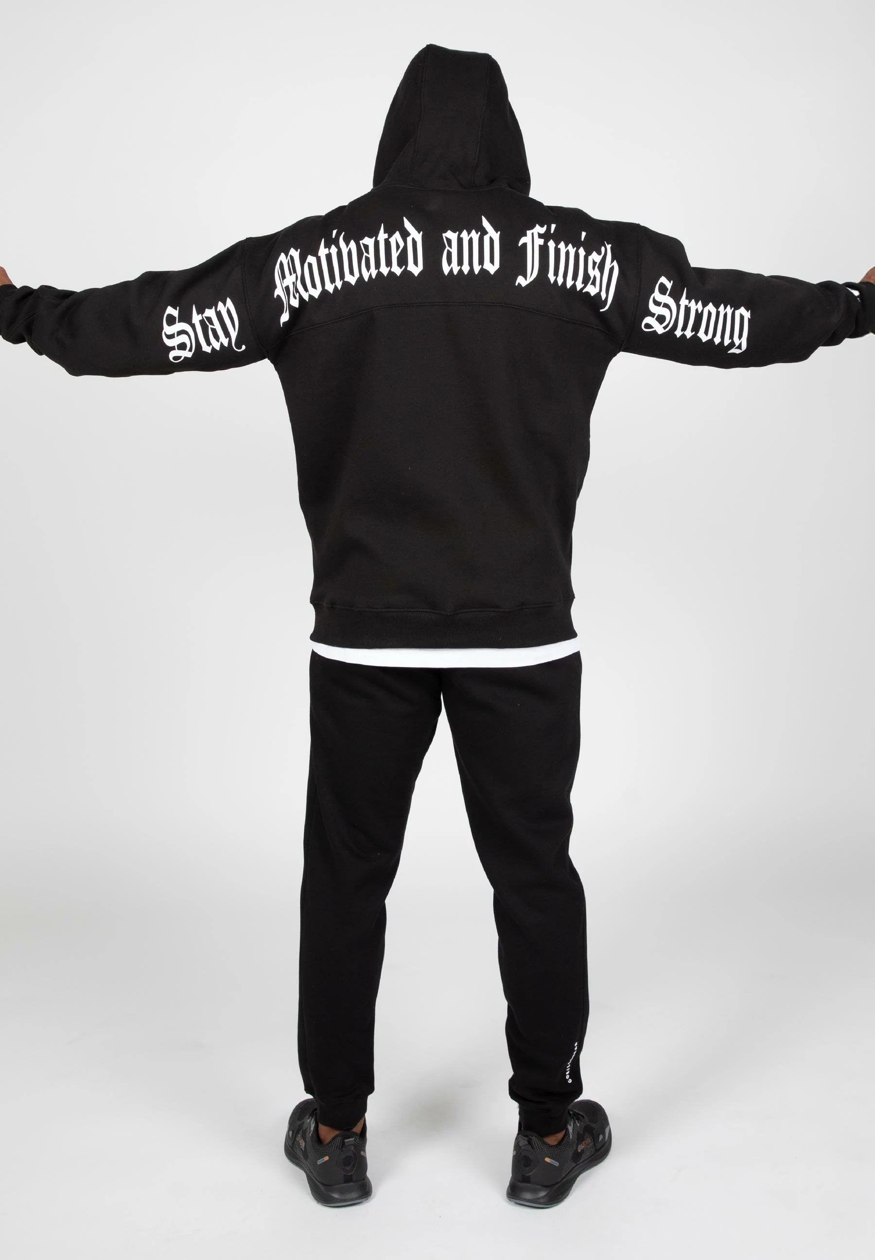 Duks Utah me Zinxhir – E Zezë