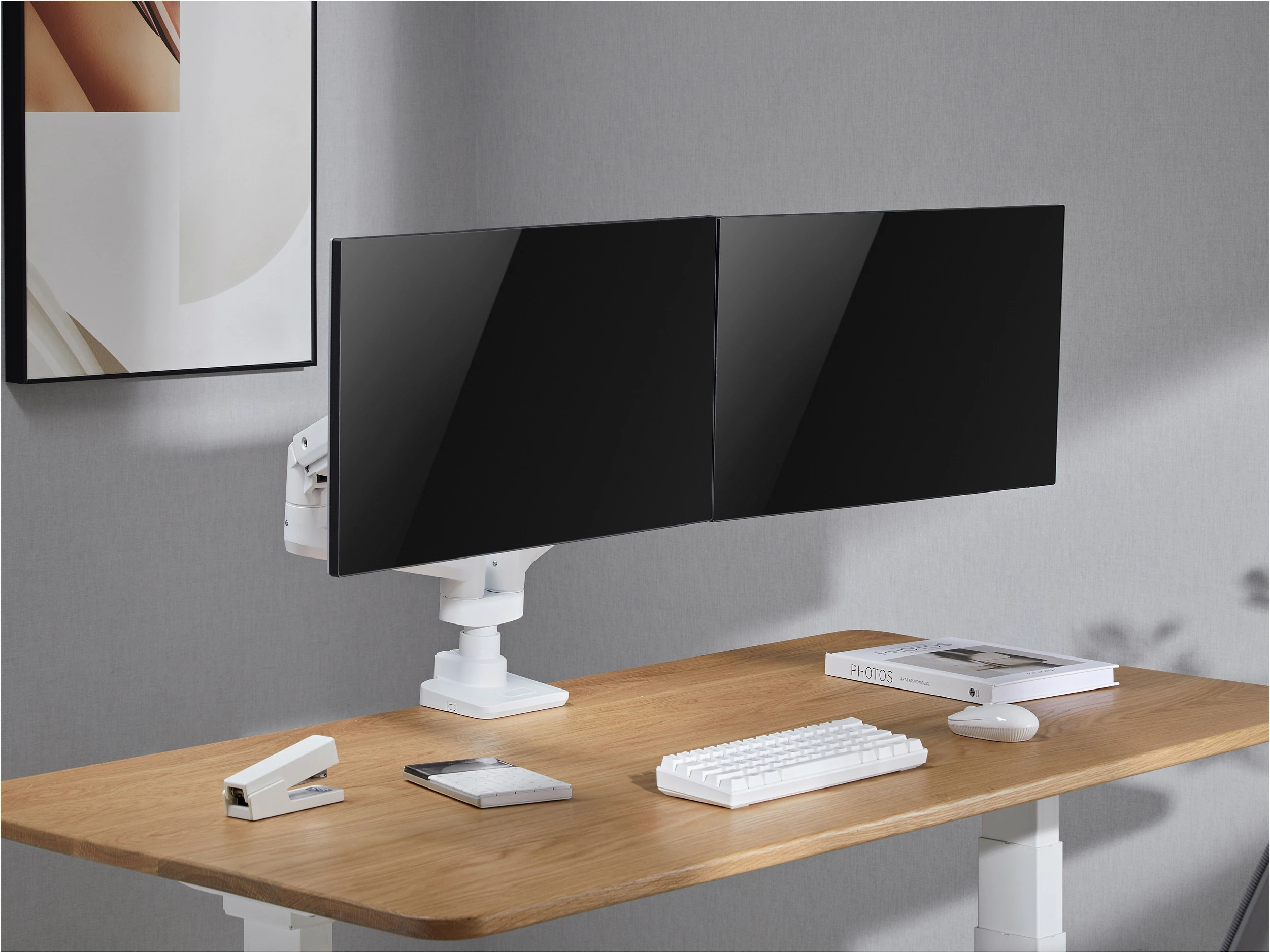 Mbajtëse tavoline për 2 monitorë Equip 2TFT, 17-35 inç, 360°, Gas Spring, VESA 75x75/100x100, 20kg për monitor, e bardhë