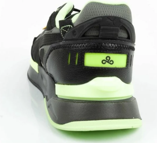 Atlete për meshkuj Puma, të zeza dhe të gjelbra