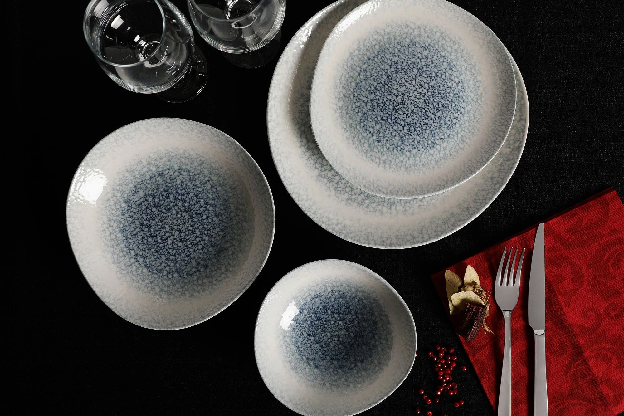 Set enësh për drekë (24 copë), Hermia Concept, GBSRD24Y4R673, porcelan, ngjyrë kaltër dhe e bardhë