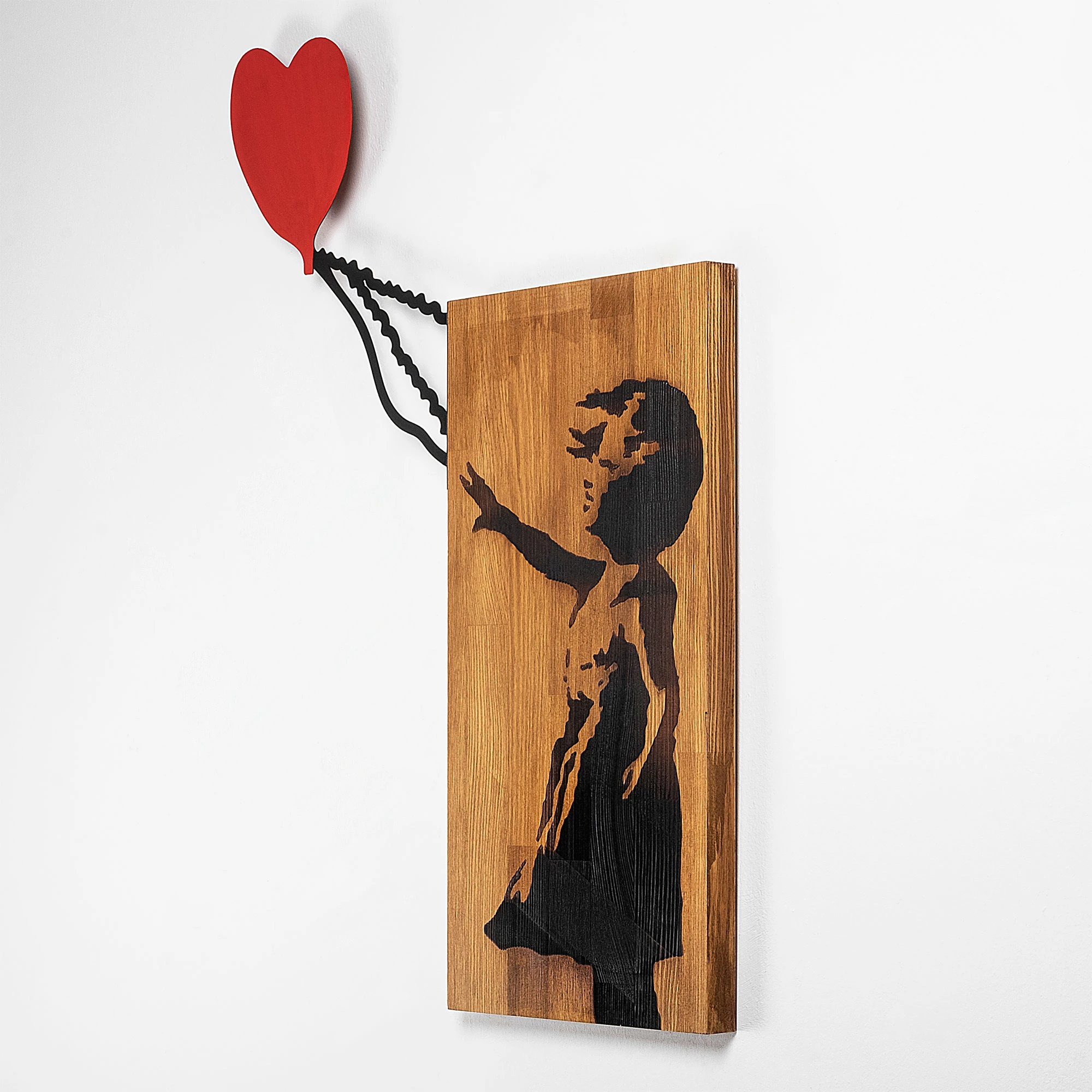 Aksesor dekorativ prej druri për mur, Wallity Banksy - 15, ngjyrë arre dhe e zezë, 83x60cm