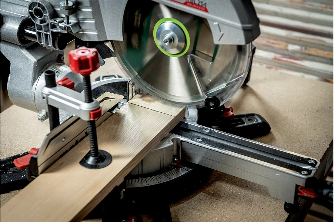 Sharrë këndore me bateri Metabo KGS 18 LTX BL 254, 18V, disk 254 mm, sliding, jeshile/zezë