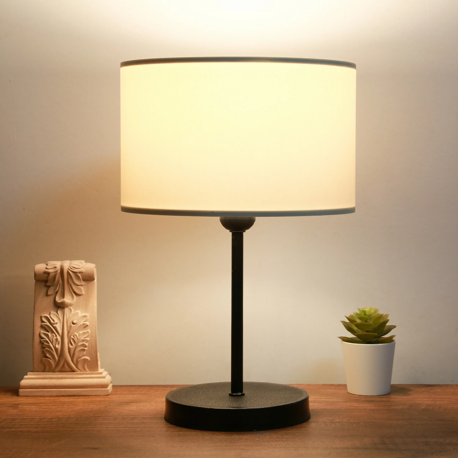 Llambë tavoline Opviq, AYD-2849, ngjyrë krem