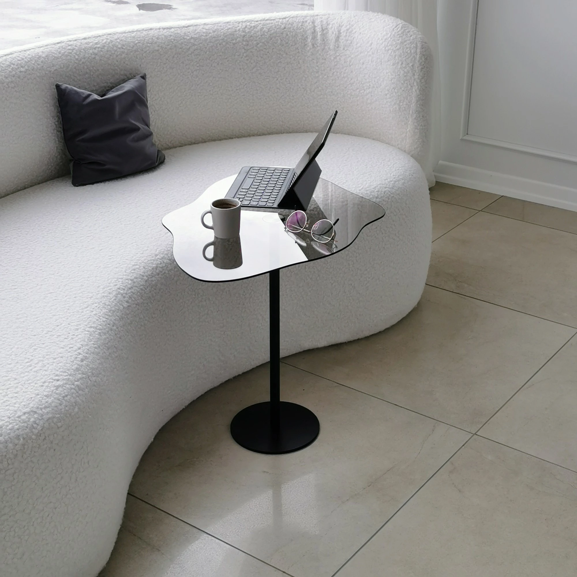 Tavolinë kafeje Hanah Home, Dior, e zezë