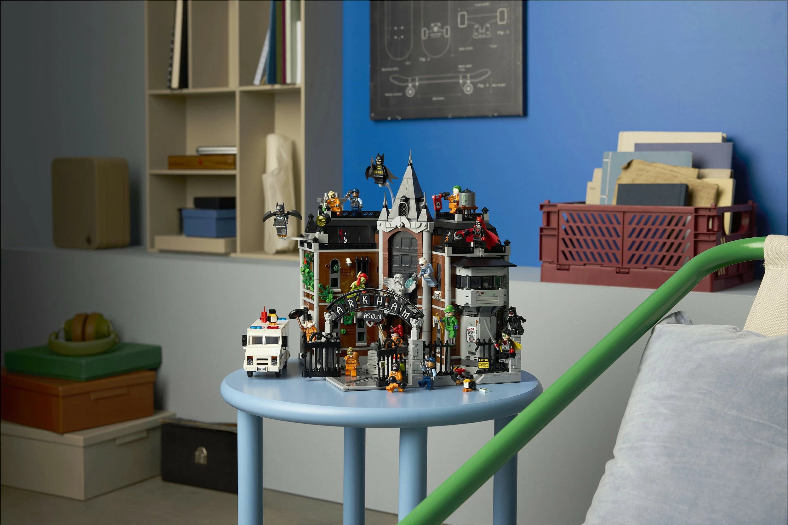Set ndërtimi LEGO DC 76300 Batman Arkham Asylum, 2953 copë, shumëngjyrësh