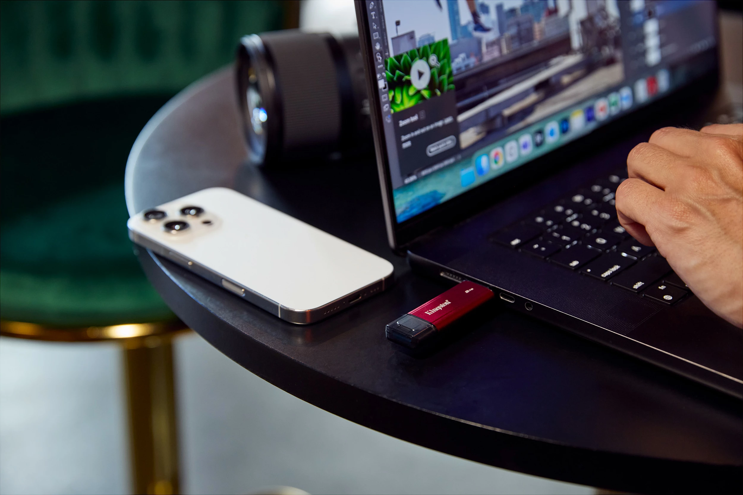 SSD portable Kingston Dual Portable SSD 2TB, USB-A/USB-C, USB 3.2 Gen 2, 1050MB/s, zi/kuq