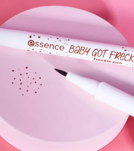 Essence Freckle pencil Baby Got Freckles