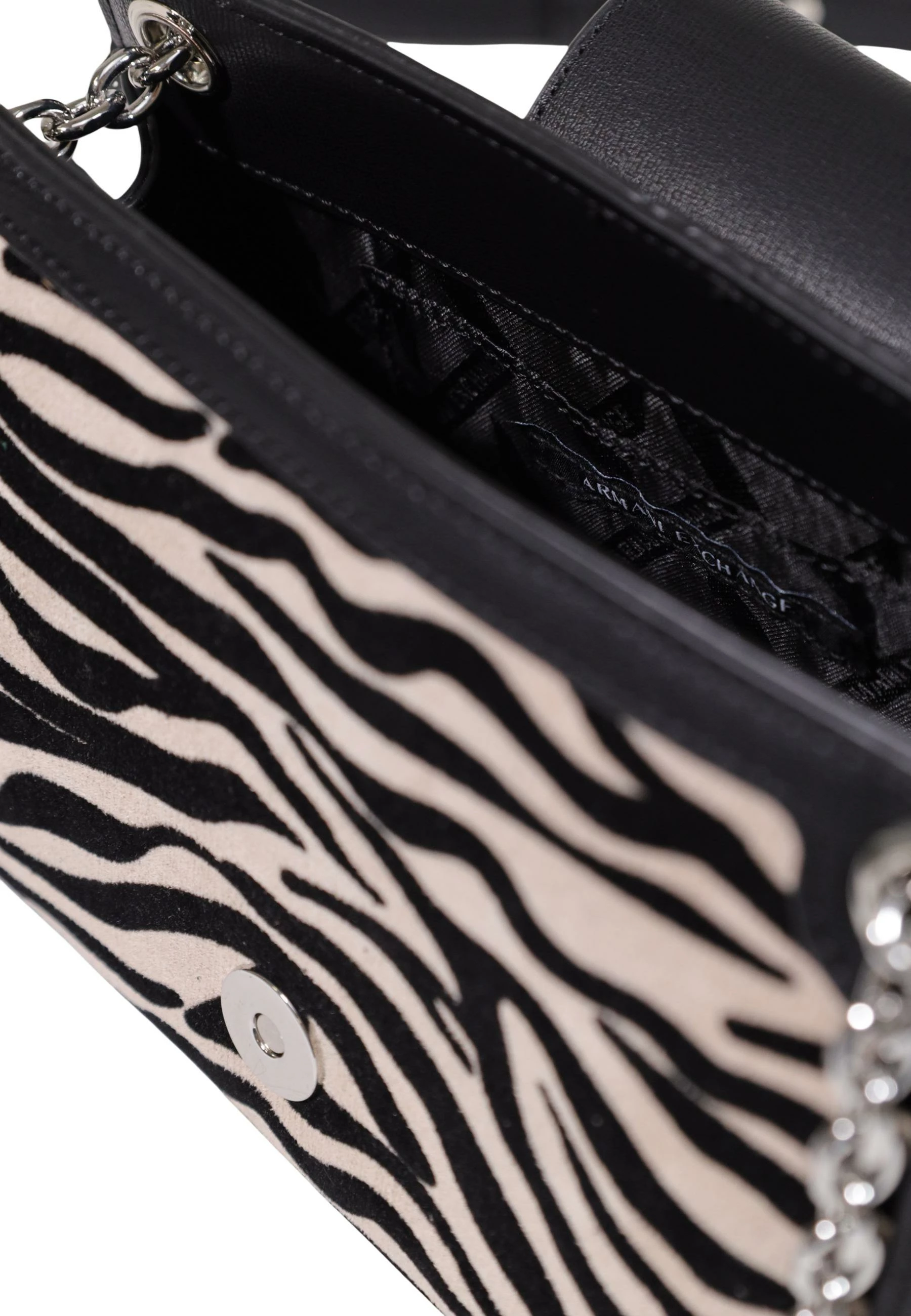 Çantë crossbody për femra Armani Exchange XW000281 AF26445, e zezë
