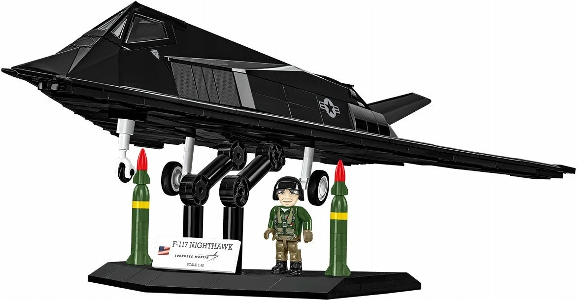 Set blloqesh konstruksioni Cobi Armed Forces Lockheed F-117 Nighthawk 5903, 795 copë, shkalla 1:48, 1 figurë, e zezë