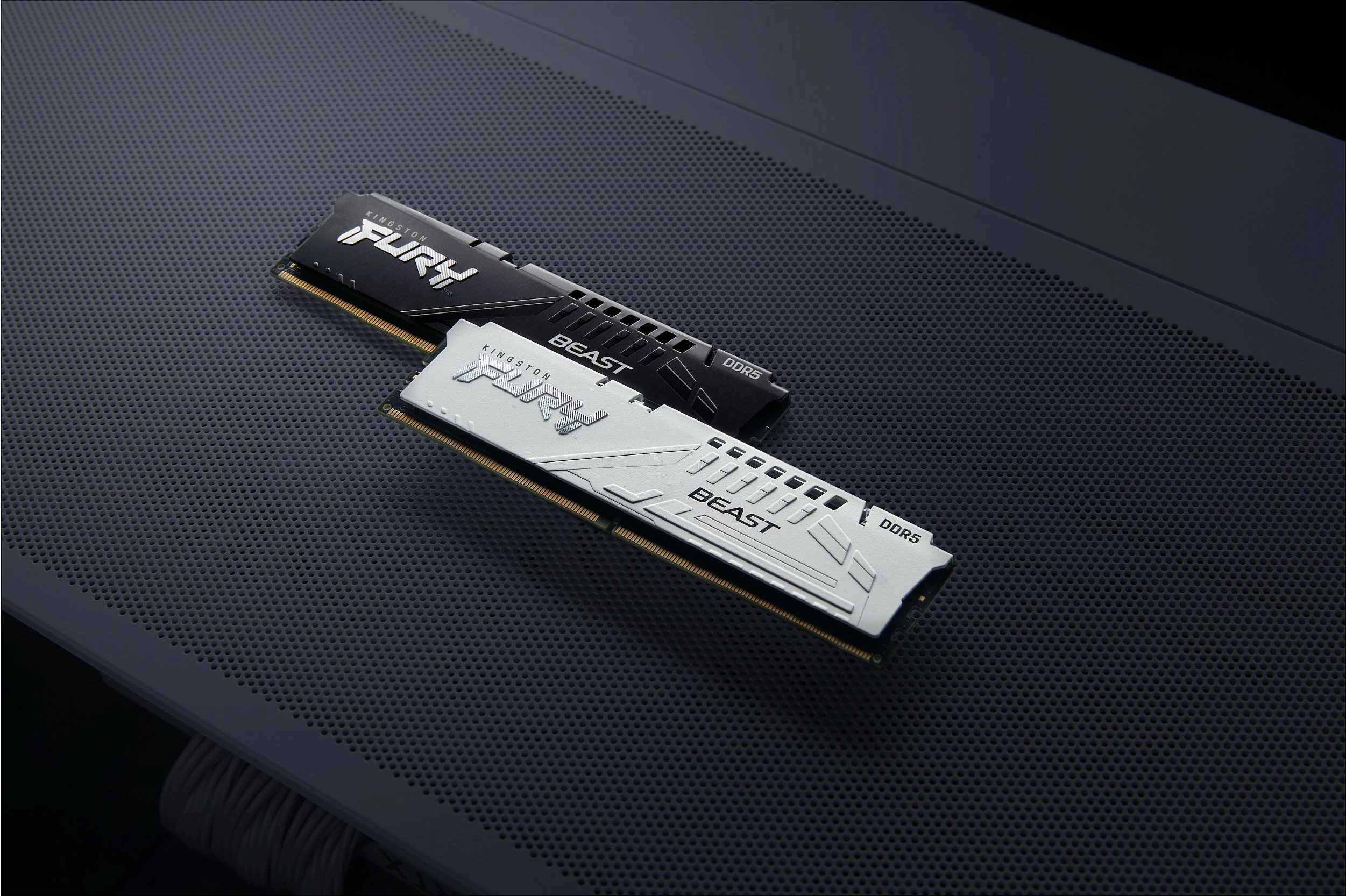 RAM Memorje Kingston FURY Beast 16GB DDR5 5600MT/s CL36, DIMM, e bardhë
