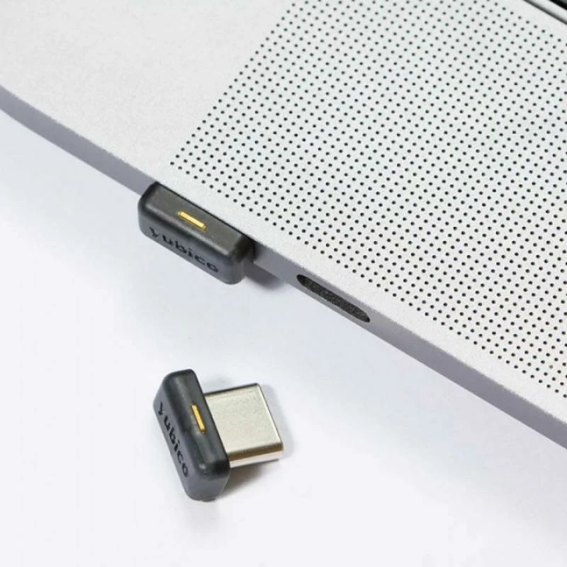 Çelës sigurie USB-C Yubico YubiKey 5C Nano, i zi